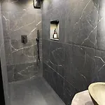 Lh Loft And Escapade A 2 Avec Jacuzzi Prive 勒阿弗尔